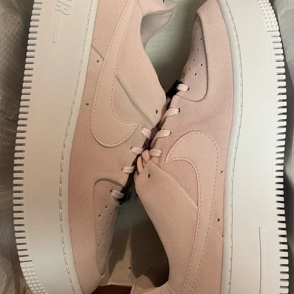 Nike Air Force 1 Sage Low - Picture 2 of 8